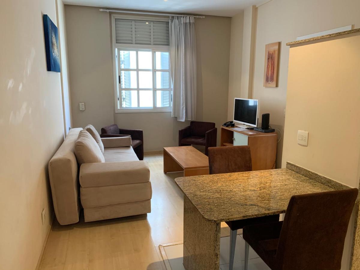 Residencial Com Servicos 45 Metros Decorado Com Sala, Suite E Cozinha Na Quadra Da Praia De Copacabana 리오데자네이루 외부 사진